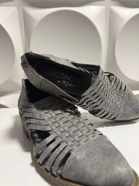 Coconuts by Matisse Grey Woven Suede Women’s heels